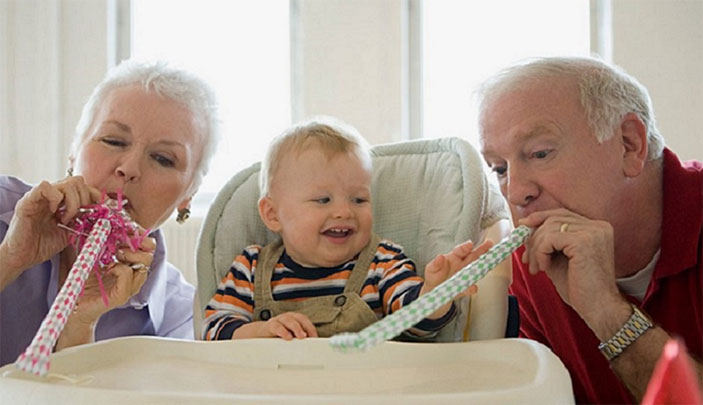 LuCiD Postdoc Dr Samantha Durrant works with BBC Tiny Happy People on baby milestones article